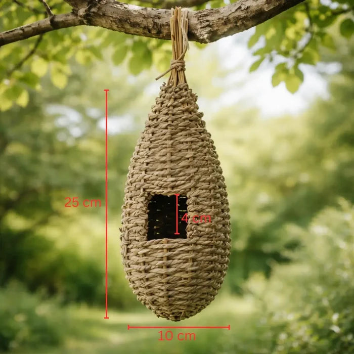 Natural Grass Birdhouse for Outdoor Use – Hanging Bird Nesting Shelter