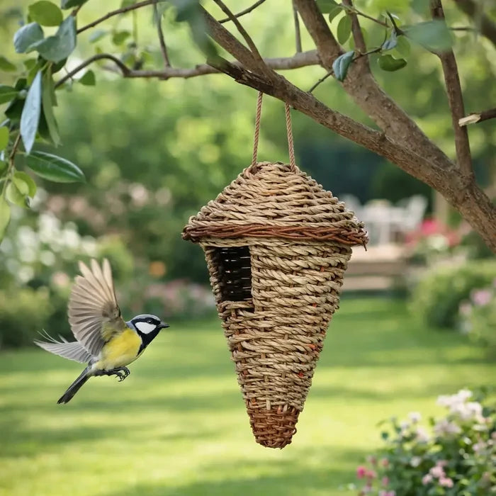 Natural Grass Birdhouse – Hanging Bird Nesting Basket for Outdoor Garden
