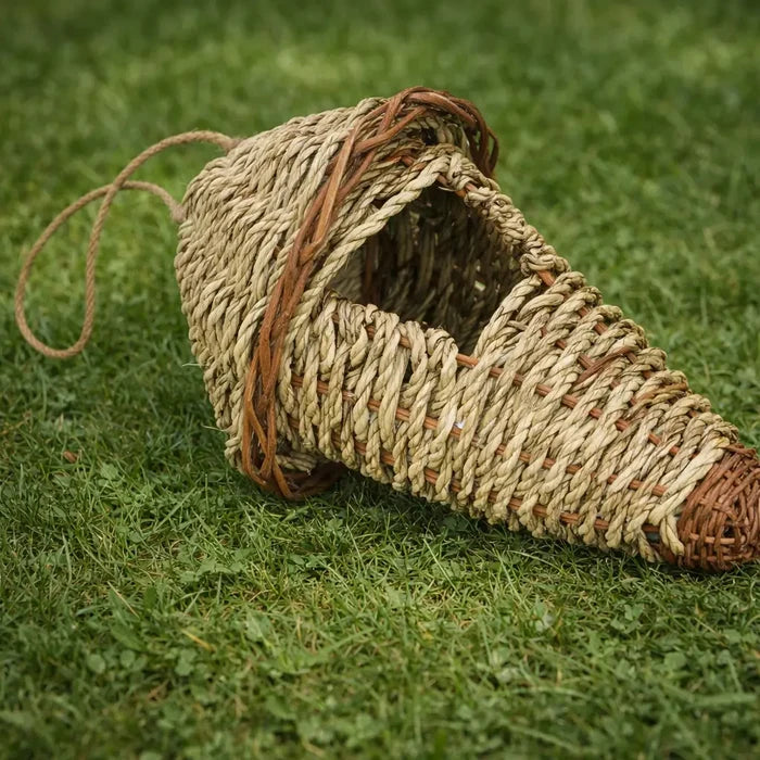 Natural Grass Birdhouse – Hanging Bird Nesting Basket for Outdoor Garden