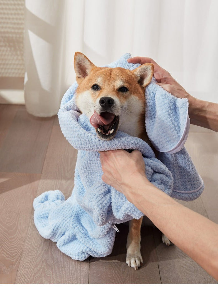 Soft Full-Body Dog Bathrobe for Maximum Warmth – Absorbent, Adjustable Fit, Full Coverage for Dogs in a Robe