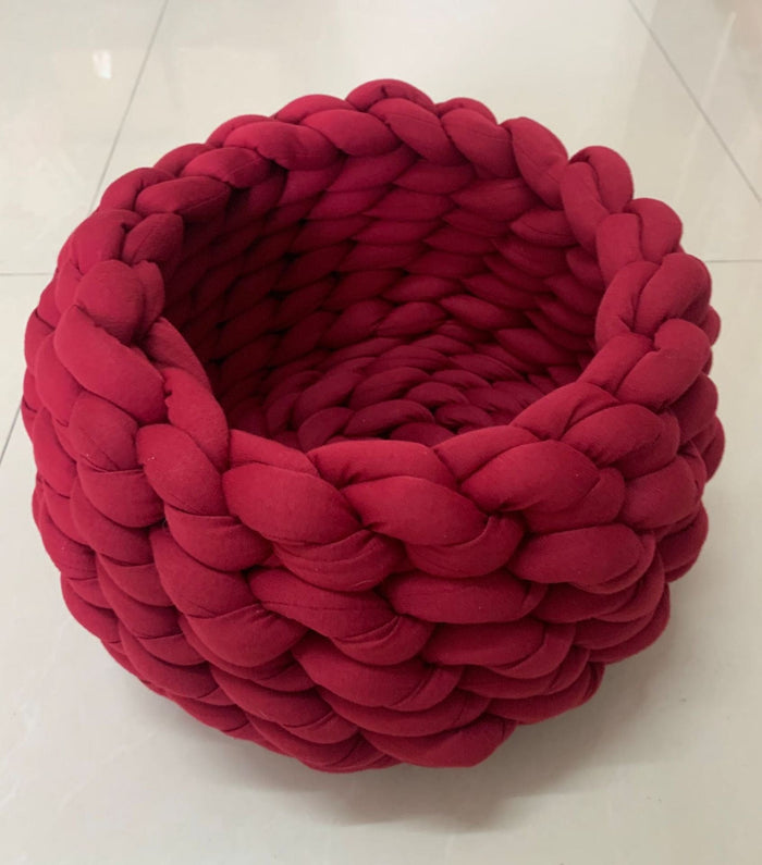 Super Soft Woven Cat Nest – Cozy Handwoven Cat Bed & Pet Basket